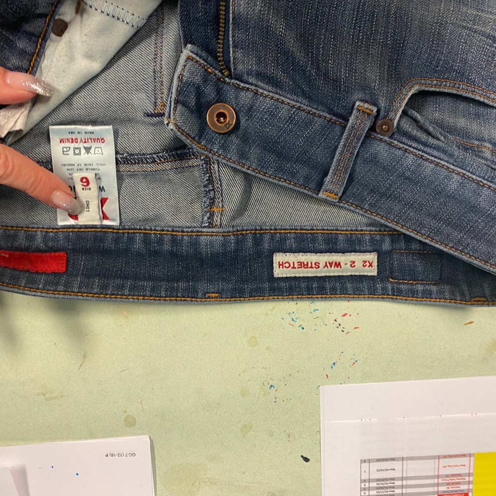 Express Jeans - Picture 3 of 3